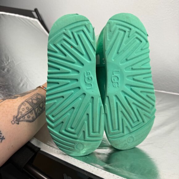 Ugg Clear Green Boots - Picture 6 of 8